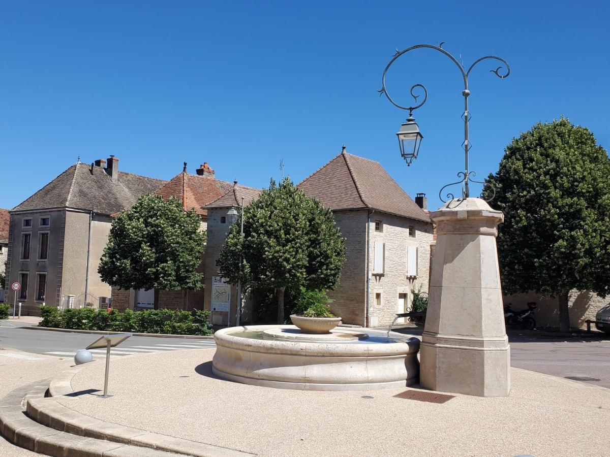 Les Fontaines Villa Laives Exterior photo